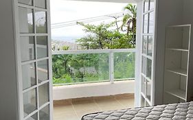 Suítes Enseada Guarujá - Condomínio Mirante da Enseada